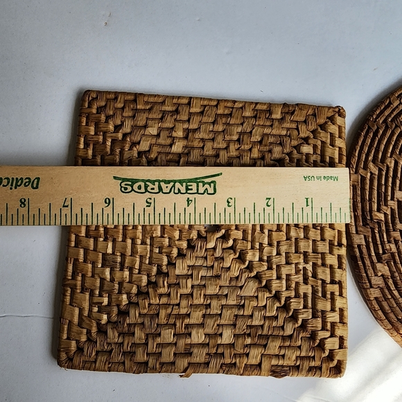 (3) vintage woven rattan rafia trivets - Picture 4 of 7